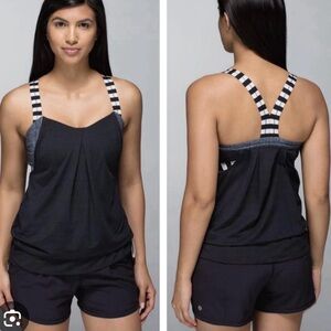 Lululemon Rest Less Tank Top Black White Stripe Built In Sports Bra‎ Size 2 pads